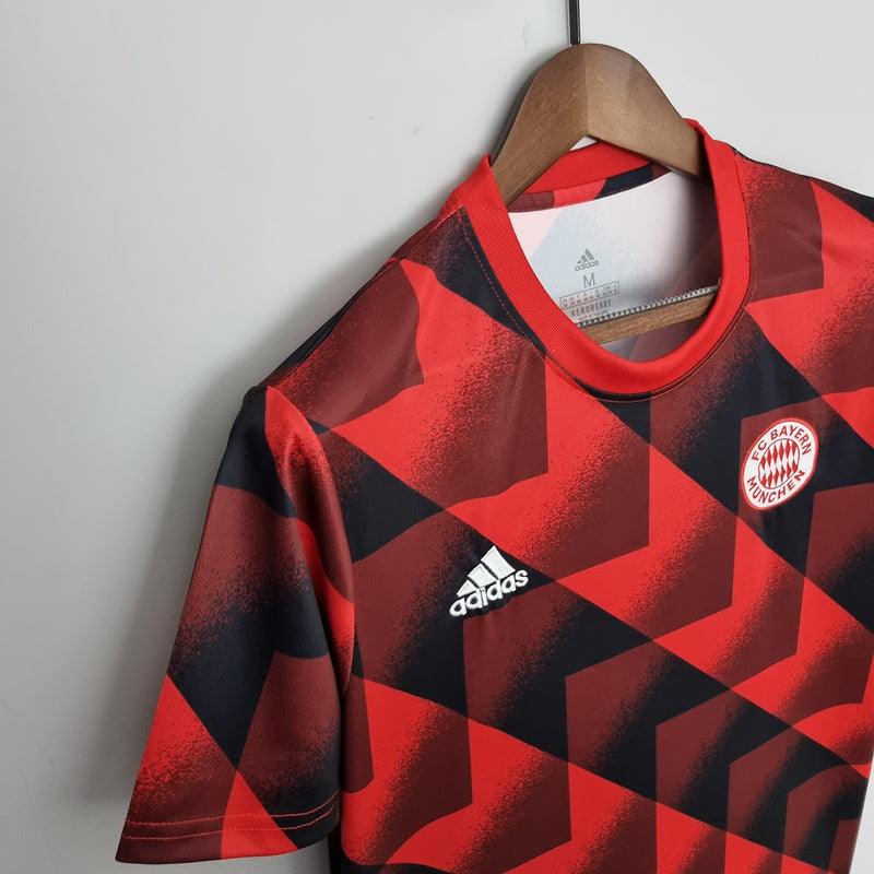 Camisa Bayern de Munique Treino 2022/23 Adidas - Vermelho