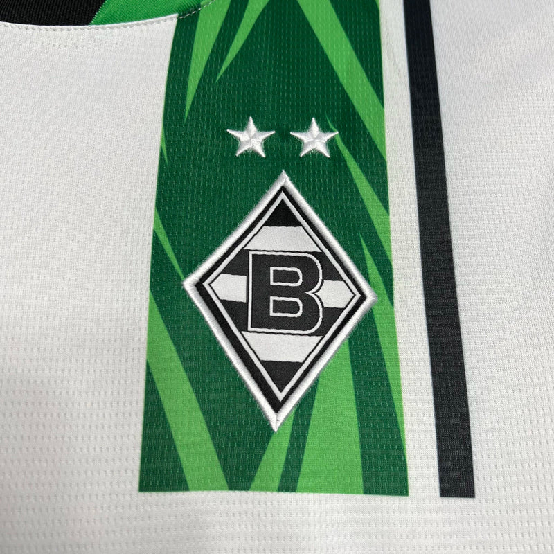 Camisa Borussia Mönchengladbach I Home Puma Torcedor 23/24 Branco e Verde