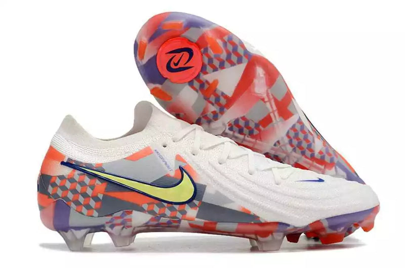 Chuteira Nike Phantom GX II FG