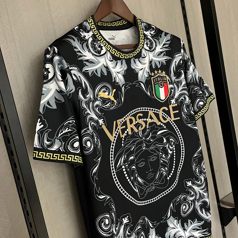 Camisa Seleção Itália x Versace Torcedor 2023/24 Masculino Preto