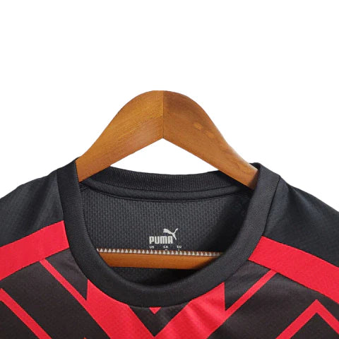 Camisa Milan Treino 23/24 - Torcedor Puma Masculina - Vermelho e Preto