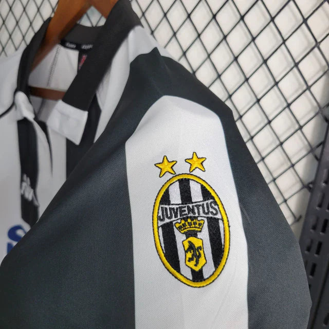 Camisa Retrô Juventus I Kappa 1997/98 Masculino Preto e Branco