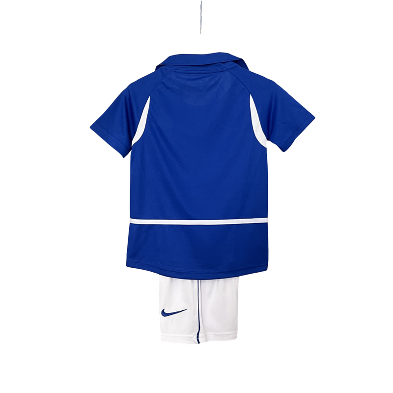 Conjunto Infantil Brazil 2002 Away Nike