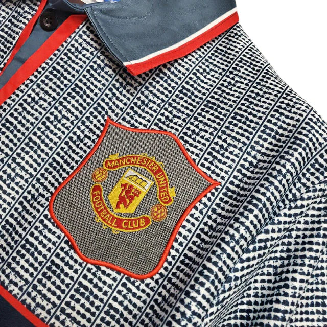 Camisa Manchester United Retrô 1995/1996 Cinza - Umbro