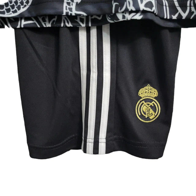 Kit Infantil Real Madrid Adidas 2023/24 - Preto