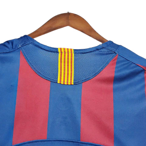 Camisa Retrô Barcelona Nike 2006/07 Masculino Azul e Grená